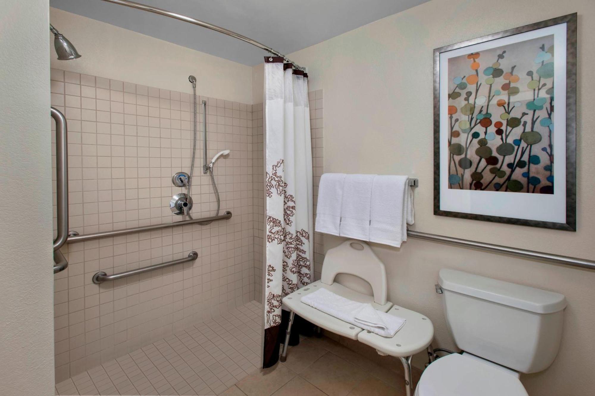 Old Town South At Carlyle Hotel