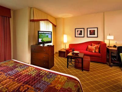 Old Town South At Carlyle 3*