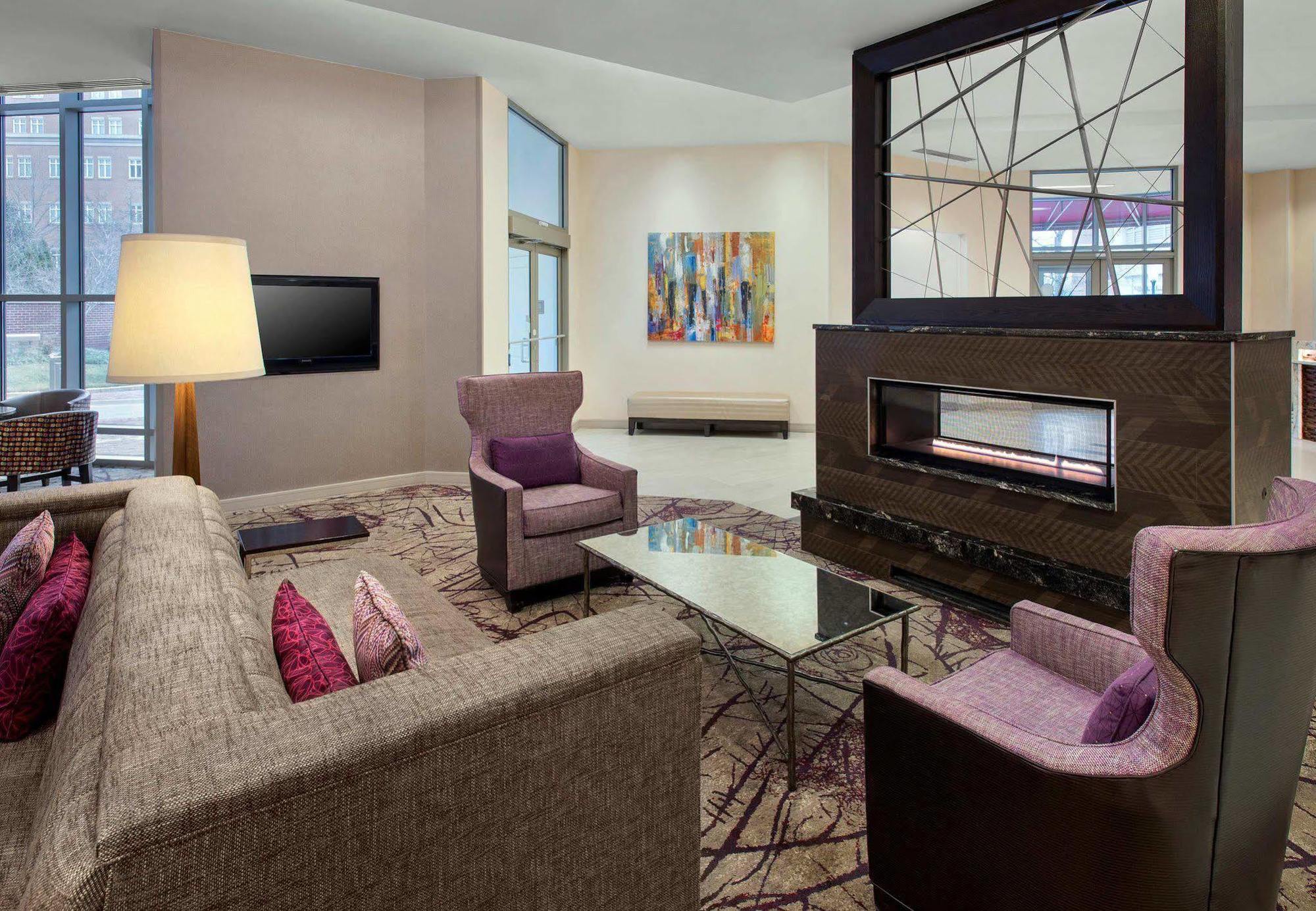 Hotel Old Town South At Carlyle Alexandría